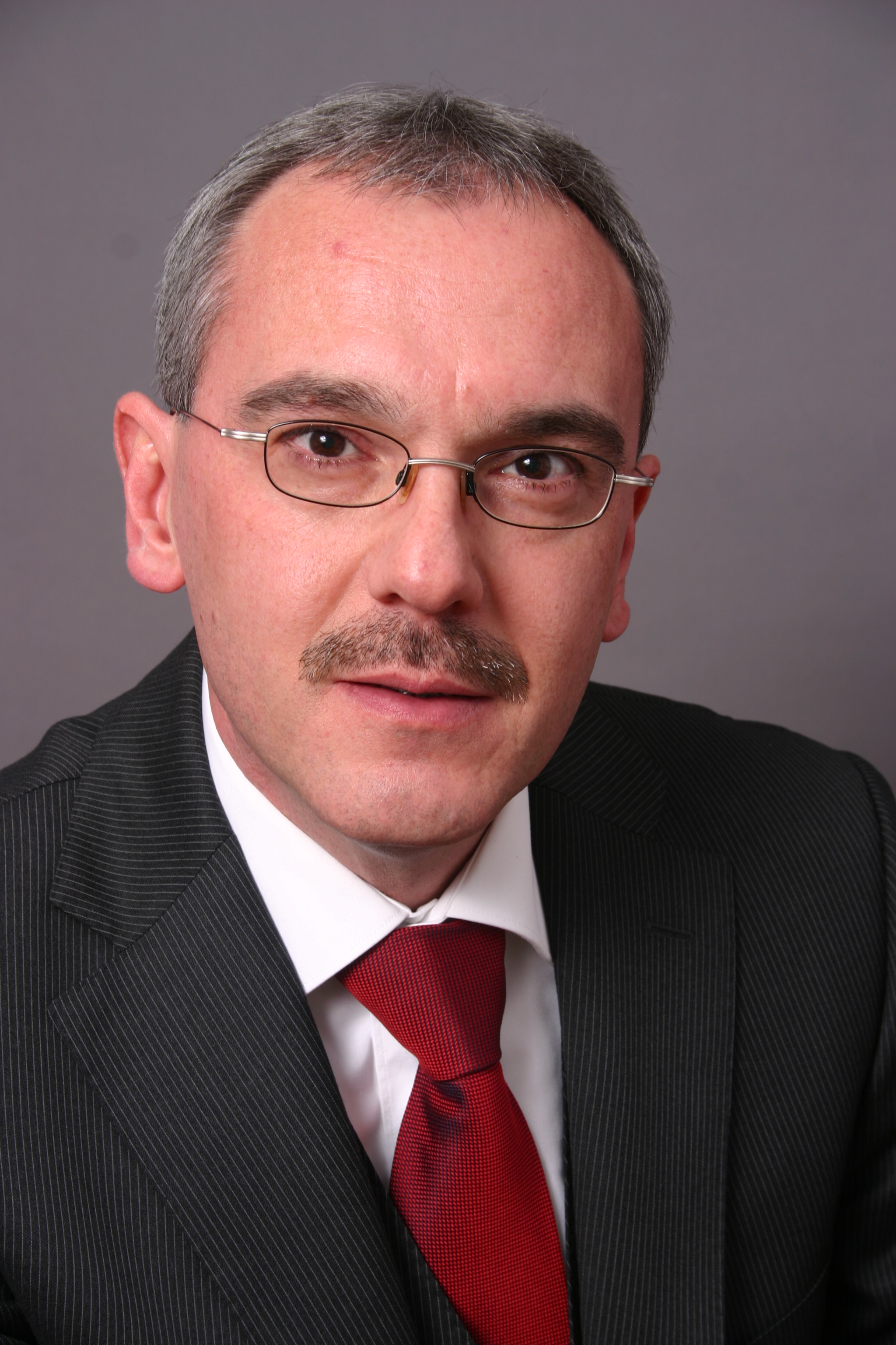 Adl Gmbh peoplecheck.de