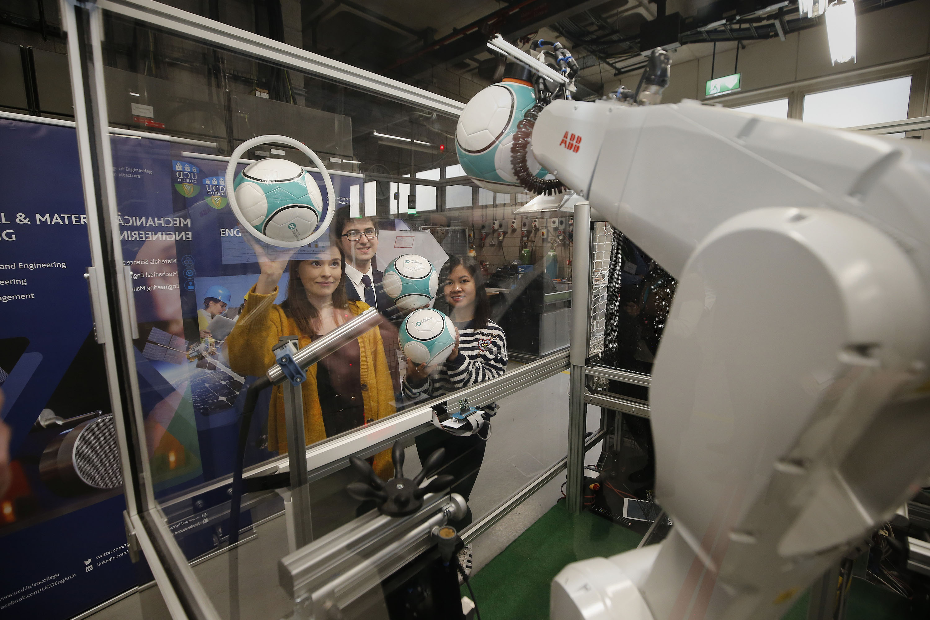 Maxim Donates Unique Robotic Learning Factory to University College Dublin